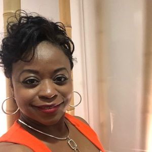 Meet your Posher, Tina